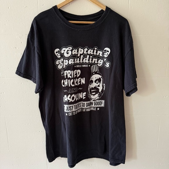 House of a Thousand Corpes Captain Spaulding's Graphic T-Shirt - Picture 1 of 5